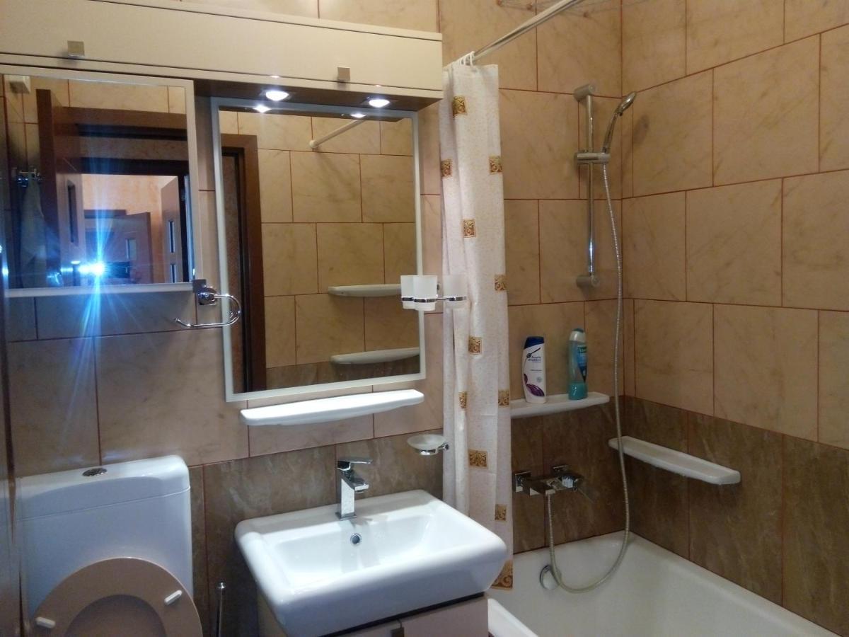Apartament Maria Bucarest Esterno foto