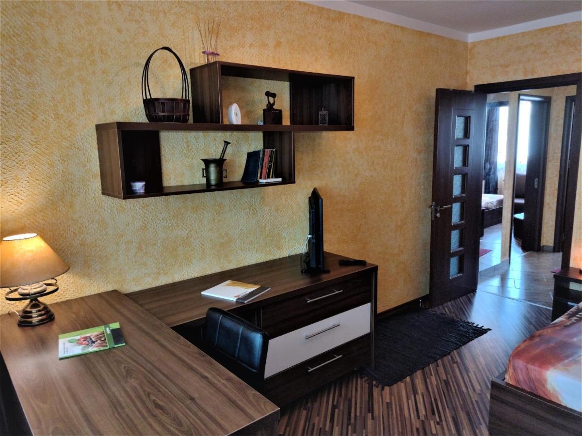 Apartament Maria Bucarest Esterno foto