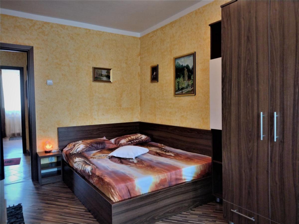 Apartament Maria Bucarest Esterno foto