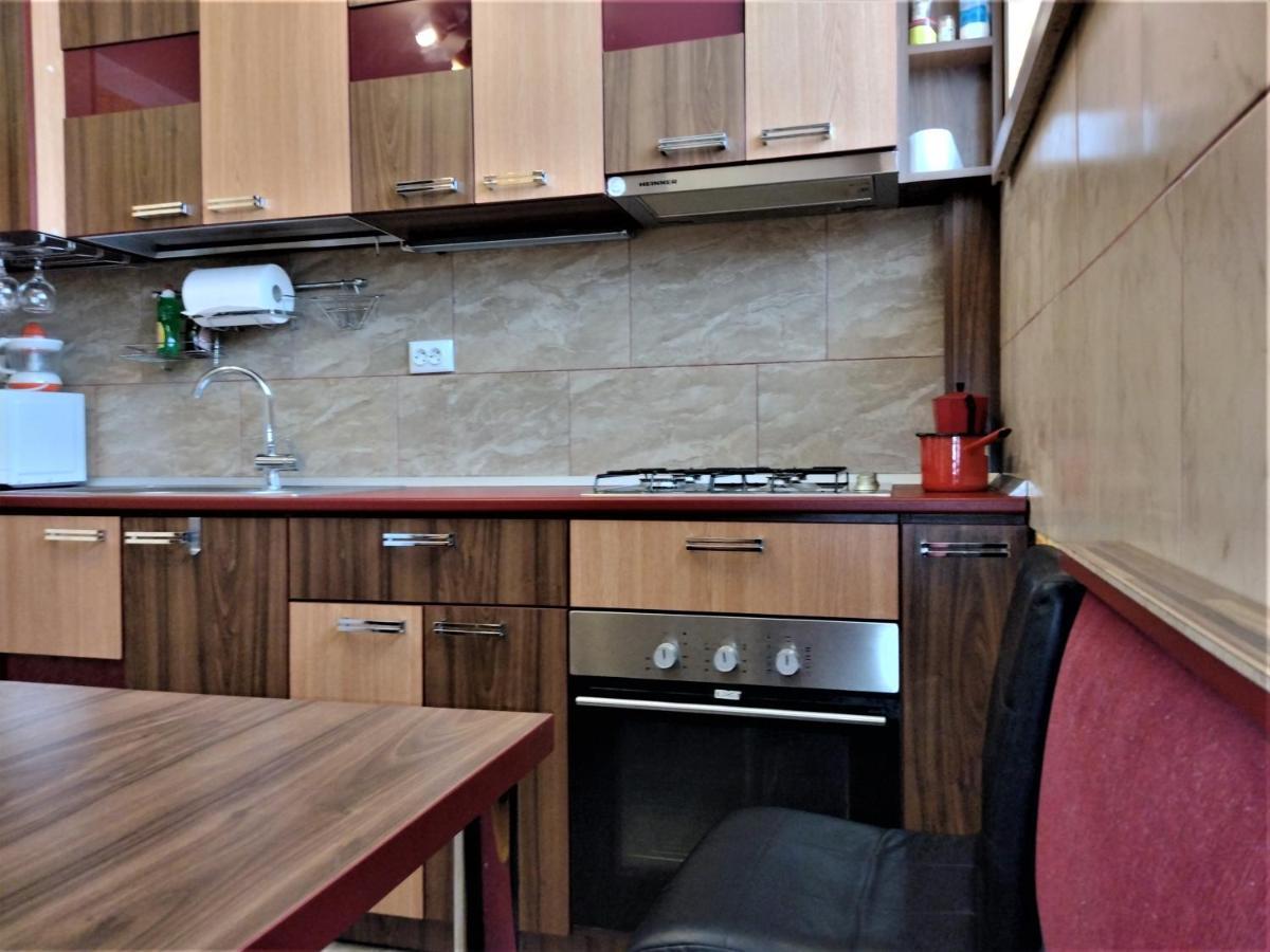 Apartament Maria Bucarest Esterno foto
