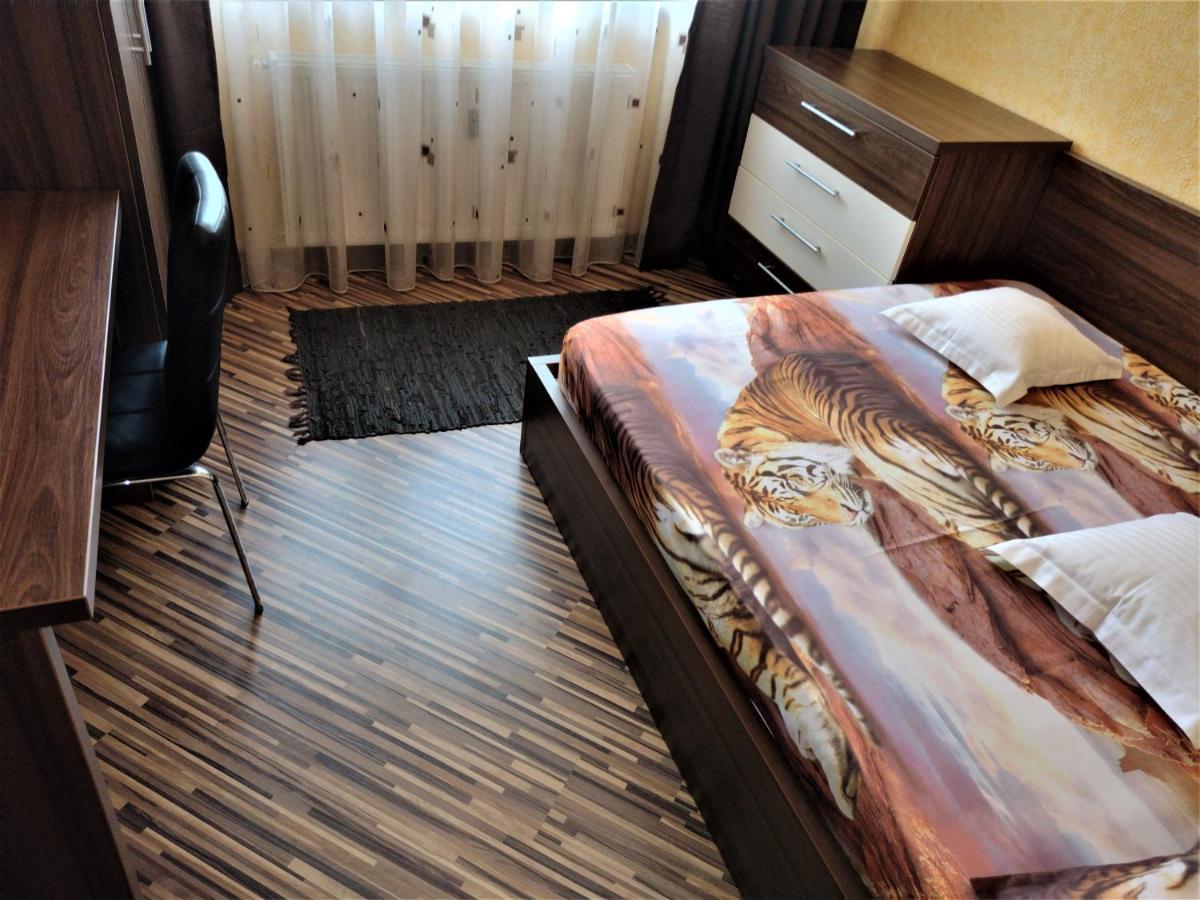Apartament Maria Bucarest Esterno foto