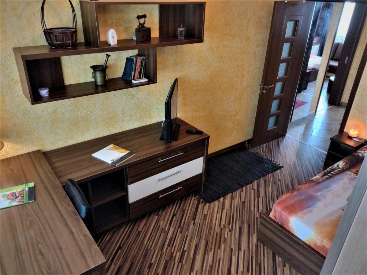 Apartament Maria Bucarest Esterno foto