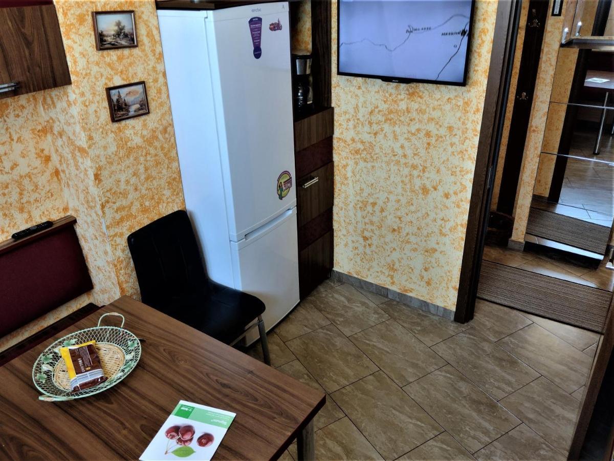 Apartament Maria Bucarest Esterno foto