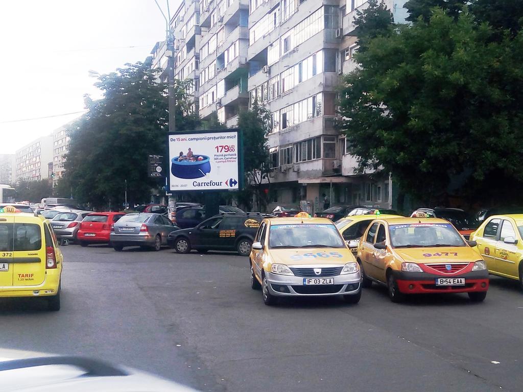 Apartament Maria Bucarest Esterno foto