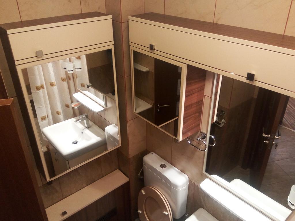 Apartament Maria Bucarest Esterno foto